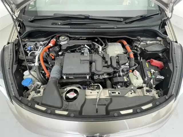 ホンダ フィット e:HEVリュクス 滋賀県 2022(令4)年 1.9万km ゴールド 純正9インチナビ/【Bluetooth/CD/DVD/フルセグTV】/ハーフレザーシート/バックカメラ/追従クルーズコントロール/クリアランスソナー/LEDヘッドライト/オートマチックハイビーム/前後ドライブレコーダー/D/Nシートヒーター/ステアリングヒーター/ビルトインETC/電動パーキングブレーキ/オートブレーキホールド/純正フロアマット/プッシュスタート/スマートキー/ステアリングリモコン