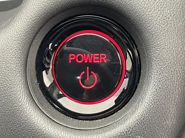 ホンダ フィット e:HEVリュクス 滋賀県 2022(令4)年 1.9万km ゴールド 純正9インチナビ/【Bluetooth/CD/DVD/フルセグTV】/ハーフレザーシート/バックカメラ/追従クルーズコントロール/クリアランスソナー/LEDヘッドライト/オートマチックハイビーム/前後ドライブレコーダー/D/Nシートヒーター/ステアリングヒーター/ビルトインETC/電動パーキングブレーキ/オートブレーキホールド/純正フロアマット/プッシュスタート/スマートキー/ステアリングリモコン