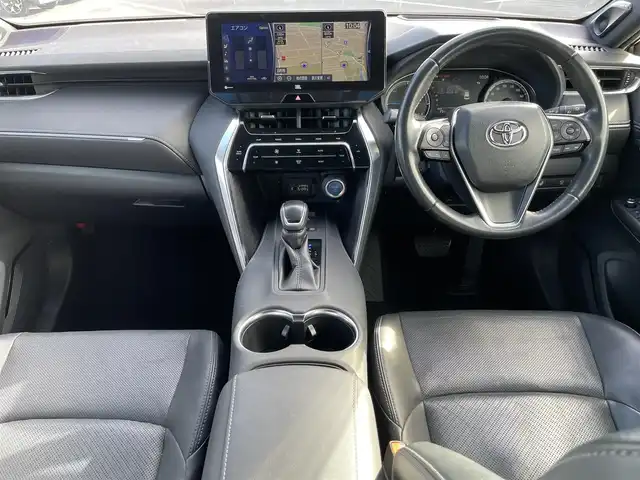 トヨタ ハリアー ハイブリッド Z レザーパッケージ 岡山県 2020(令2)年 8.5万km ホワイトパールクリスタルシャイン 登録時走行距離84240km/JBLプレミアムサウンド/純正12.3インチナビ/フルセグTV(AM.FM.TV.BT)/全方位カメラ/ビルトインETC2.0/トヨタセーフティセンス/・ブラインドスポットモニター/・プリクラッシュセーフティ/・レーダークルーズコントロール/・レーンディバーチャーアラート/D/N席シートヒーター/D/N席ベンチレーション/ステアリングヒーター/クリアランスソナー/横滑り防止装置/アイドリングストップ/パワーバックドア/19インチ純正AW/純正フロアマット/本革シート/D+N席パワーシート