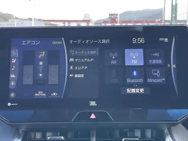 トヨタ ハリアー ハイブリッド Z レザーパッケージ 岡山県 2020(令2)年 8.5万km ホワイトパールクリスタルシャイン 登録時走行距離84240km/JBLプレミアムサウンド/純正12.3インチナビ/フルセグTV(AM.FM.TV.BT)/全方位カメラ/ビルトインETC2.0/トヨタセーフティセンス/・ブラインドスポットモニター/・プリクラッシュセーフティ/・レーダークルーズコントロール/・レーンディバーチャーアラート/D/N席シートヒーター/D/N席ベンチレーション/ステアリングヒーター/クリアランスソナー/横滑り防止装置/アイドリングストップ/パワーバックドア/19インチ純正AW/純正フロアマット/本革シート/D+N席パワーシート