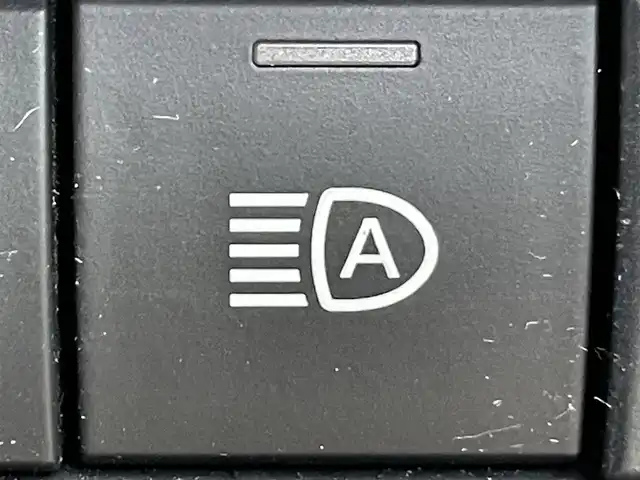 トヨタ ハリアー ハイブリッド Z レザーパッケージ 岡山県 2020(令2)年 8.5万km ホワイトパールクリスタルシャイン 登録時走行距離84240km/JBLプレミアムサウンド/純正12.3インチナビ/フルセグTV(AM.FM.TV.BT)/全方位カメラ/ビルトインETC2.0/トヨタセーフティセンス/・ブラインドスポットモニター/・プリクラッシュセーフティ/・レーダークルーズコントロール/・レーンディバーチャーアラート/D/N席シートヒーター/D/N席ベンチレーション/ステアリングヒーター/クリアランスソナー/横滑り防止装置/アイドリングストップ/パワーバックドア/19インチ純正AW/純正フロアマット/本革シート/D+N席パワーシート