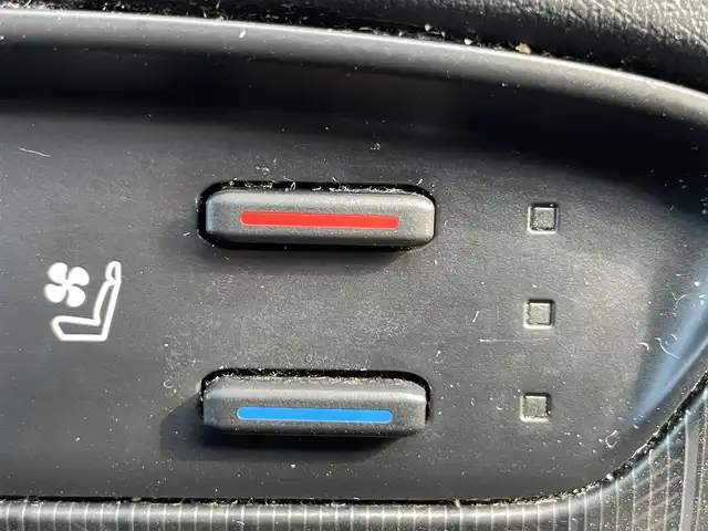 トヨタ ハリアー ハイブリッド Z レザーパッケージ 岡山県 2020(令2)年 8.5万km ホワイトパールクリスタルシャイン 登録時走行距離84240km/JBLプレミアムサウンド/純正12.3インチナビ/フルセグTV(AM.FM.TV.BT)/全方位カメラ/ビルトインETC2.0/トヨタセーフティセンス/・ブラインドスポットモニター/・プリクラッシュセーフティ/・レーダークルーズコントロール/・レーンディバーチャーアラート/D/N席シートヒーター/D/N席ベンチレーション/ステアリングヒーター/クリアランスソナー/横滑り防止装置/アイドリングストップ/パワーバックドア/19インチ純正AW/純正フロアマット/本革シート/D+N席パワーシート