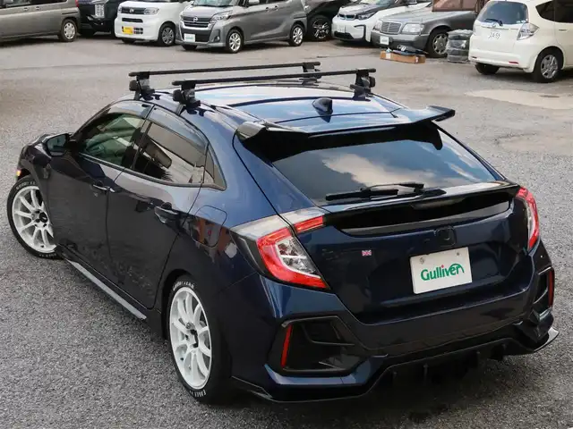 ホンダ シビック ハッチバック 千葉県 2020(令2)年 4.7万km 紺 SEEKERフロントリップスポイラー/モデューロテールゲートスポイラー純正OP/前期型フロントグリル（エンブレムレス加工）/純正グリルあり/HKSリーガマックスプレミアムマフラー/純正マフラーあり/BLITZ車高調ZZR/純正サスあり/YOKOHAMA ADVANREACING RCIII18インチ/純正AWあり/協栄産業ワイトレ11mm/無限シフトノブ/純正シフトノブあり/クレイスミスナンバーフレーム/innoベースキャリア/純正SDナビゲーション/・フルセグTV/・バックカメラ/・Bluetooth/・CD/DVD再生/ビルトインETC2.0/純正ドライブレコーダー（前後）/純正フロアマット/ホンダセンシング/・衝突軽減ブレーキ/・アダクティブクルーズコントロール/・歩行者事故低減ステアリング/・路外逸脱抑制機能/・渋滞追従機能付/・車線維持支援システム/・先行車発進お知らせ機能/・オートハイビーム/・標識認識機能/・革コンビシート/パワーシート（D/N席）/シートヒーター（D/N席）/プッシュスタート/電子パーキングブレーキ/ブレーキホールド/保証書/取扱説明書/スペアキー