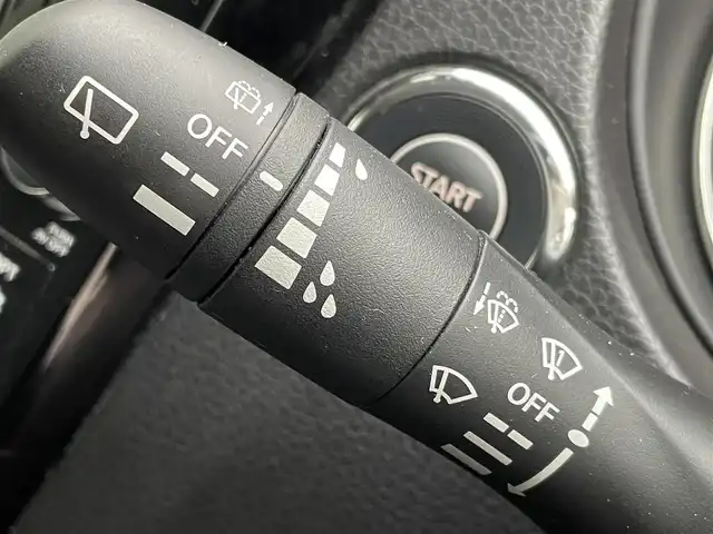 日産 エクストレイル 20Xi 大阪府 2018(平30)年 7.2万km ダイヤモンドブラック 純正9インチナビ/・Bluetooth/CD/DVD/AUX/ラジオ/主要装備/・プロパイロット/・エマージェンシーブレーキー/・全方位カメラ/・アラウンドビューモニター/・アイドリングストップ/・横滑り防止装置/・オートホールド/・ハイビームアシスト/・フロントバックソナー/・ダウンヒルアシストコントロール/・パワーバックドア/・ステアリングリモコン/・スマートルームミラー/・ルーフレール/・LEDヘッドライト/・純正フロアマット/・純正AW/・ETC