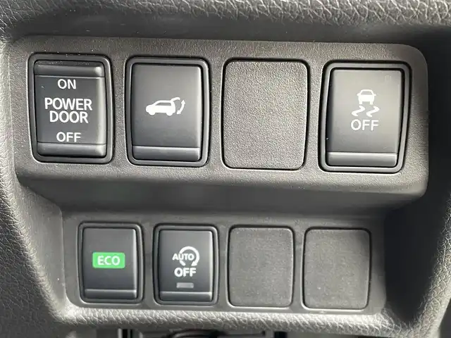 日産 エクストレイル 20Xi 大阪府 2018(平30)年 7.2万km ダイヤモンドブラック 純正9インチナビ/・Bluetooth/CD/DVD/AUX/ラジオ/主要装備/・プロパイロット/・エマージェンシーブレーキー/・全方位カメラ/・アラウンドビューモニター/・アイドリングストップ/・横滑り防止装置/・オートホールド/・ハイビームアシスト/・フロントバックソナー/・ダウンヒルアシストコントロール/・パワーバックドア/・ステアリングリモコン/・スマートルームミラー/・ルーフレール/・LEDヘッドライト/・純正フロアマット/・純正AW/・ETC