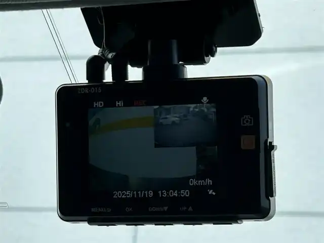 スバル フォレスター 2．0XT アイサイト 東京都 2012(平24)年 10.6万km アイスシルバーメタリック 純正フルエアロ/社外メモリーナビ/　DVD/CD/Bluetooth/全車速追従機能付クルーズコントロール/プリクラッシュブレーキ/先行車発進お知らせ/AT誤発進抑制/ふらつき警報/車線逸脱警報/前後ドライブレコーダー/ハーフレザーシート/パワーシート/シートヒーター/HIDヘッドライト/フォグランプ/オートライト/ETC/純正18インチアルミホイール/革巻きステアリングホイール/ステアリングスイッチ/パドルシフト/プッシュスタート/スマートキー/電動格納ミラー/ウインカーミラー/横すべり防止/フロアマット/ドアバイザー/取扱説明書/スペアキー