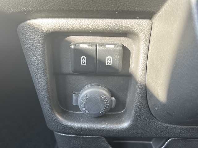 スズキ ソリオ バンディット HV MV 静岡県 2021(令3)年 1.8万km スーパーブラックパール 純正ナビ/・DISC/・TV/・FM/AM/・Bluetooth/・USB/・iPod/・Smartphone Link/主要装備/・全方位カメラ/・ヘッドアップディスプレイ/・ＥＴＣ/・運転席＋助手席シートヒーター/・ドライブレコーダー/・片側パワスラ/・アイドリングストップ/・クリアランスソナー/・衝突被害軽減システム/・車線逸脱警報/・LEDヘッドライト/・サイドカーテンエアバッグ/・デュアルカメラブレーキサポート