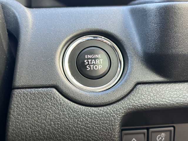 スズキ ソリオ バンディット HV MV 静岡県 2021(令3)年 1.8万km スーパーブラックパール 純正ナビ/・DISC/・TV/・FM/AM/・Bluetooth/・USB/・iPod/・Smartphone Link/主要装備/・全方位カメラ/・ヘッドアップディスプレイ/・ＥＴＣ/・運転席＋助手席シートヒーター/・ドライブレコーダー/・片側パワスラ/・アイドリングストップ/・クリアランスソナー/・衝突被害軽減システム/・車線逸脱警報/・LEDヘッドライト/・サイドカーテンエアバッグ/・デュアルカメラブレーキサポート