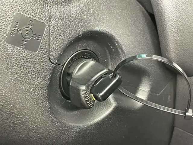 ダイハツ ムーヴ コンテ カスタム X 埼玉県 2015(平27)年 8.5万km アーバンナイトブルークリスタルメタリック 純正ナビ　ＥＴＣ　前後ドライブレコーダー　ＣＤ再生　純正フロアマット　電動格納ミラー　オートエアコン　パワーステアリング　パワーウインドウ　盗難防止装置　ＨＩＤヘッドライト　地デジＴＶ