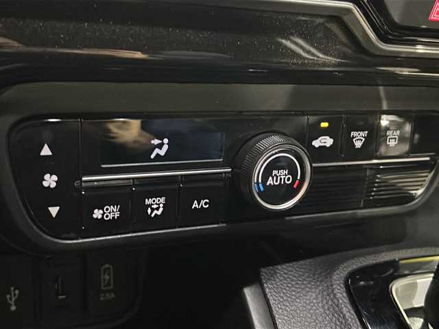 ホンダ Ｎ ＢＯＸ カスタム G L ホンダセンシング 東京都 2017(平29)年 9.7万km クリスタルブラックパール (株)IDOMが運営する【じしゃロン国分寺店】の自社ローン対象車両になります。こちらは現金ご利用時の価格です。自社ローンご希望の方は別途その旨お申付け下さい。/ホンダセンシング/Gathersメモリナビ(VXM-184VFi)/フルセグテレビ/バックカメラ/クルーズコントロール/片側パワースライドドア/フォグランプ/オートライト/ETC/LED