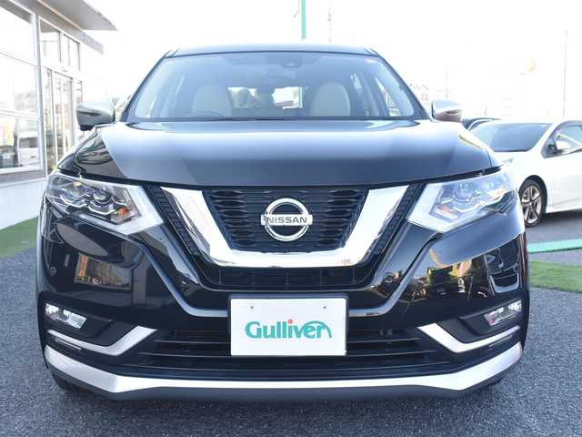 日産 エクストレイル モードプレミア ハイコントラストインテリア 道央・札幌 2017(平29)年 5万km 黒 デジタルインナーミラー/純正9インチナビ（型式MM517D-L)/：フルセグTV/：CD DVD再生/：Bluetoothオーディオ/：アラウンドビューモニター/純正19インチアルミホイール/純正フロアマット/LEDヘッドライト/：オートヘッドライト/：フロントフォグライト/インテリジェントエマージェンシーブレーキ/クイックコンフォートシートヒーター（前席・2列目左右）/左右独立温度調節機能付オートエアコン/リモコンパワーバックドア/ーーーーーーーーーーーーーーーーーーーーーーーーーーーー/保証書/取扱説明書/スペアスマートキー×1本/記録簿(H.30.R.2.3.4.5.6.7)