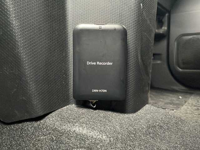 ダイハツ タント カスタム RS 青森県 2019(令1)年 2.2万km プラムブラウンクリスタルマイカ ・4WD/・純正ナビ/・フルセグ/CD/DVD/BT/・両側パワースライドドア/・横滑り抑制装置/・衝突軽減装置/・レーンキープアシスト/・全方位カメラ/・クルーズコントロール/・オートライト/・D＋N席シートヒーター/・純正エンジンスターター/・純正ドライブレコーダー/・純正フロアマット/・純正AW15インチ