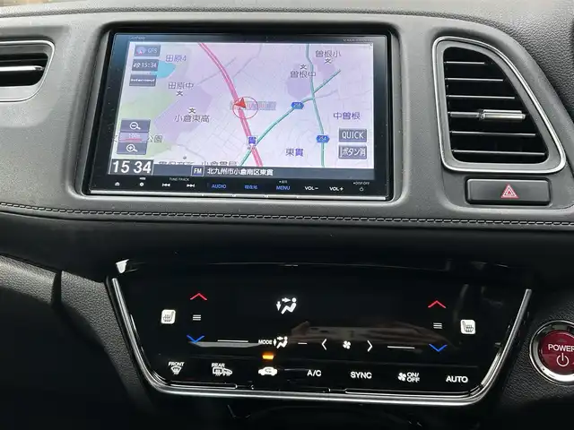 ホンダ ヴェゼル ハイブリッド Z ホンダセンシング 福岡県 2017(平29)年 8.4万km ミスティックグリーンパール ワンオーナー/純正8インチナビ【VXM-175VFEi】/　(AM/FM/CD/DVD/Bluetooth/フルセグTV)/バックカメラ/ホンダセンシング/・衝突軽減ブレーキ/・先行車発信お知らせ機能/・車両接近通報/・歩行者事故低減ステアリング/・路外逸脱抑制/・標識認識/・アダプティブクルーズコントロール/・車線維持支援/・パーキングセンサー/横滑り防止/オートマチックブレーキホールド/純正17インチアルミホイール/ルーフレール/黒色ハーフレザーシート/ビルトインETC/パドルシフト/革巻きステアリング/ステアリングスイッチ/シートヒーター(D/N)/純正フロアマット/フロントガラス熱線/USBポート/アクセサリーソケット/保証書/取扱説明書/ナビ取扱説明書