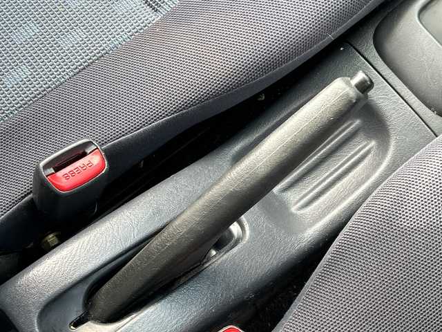 ダイハツ テリオス キッド L 千葉県 2003(平15)年 6.3万km シルバーメタリック