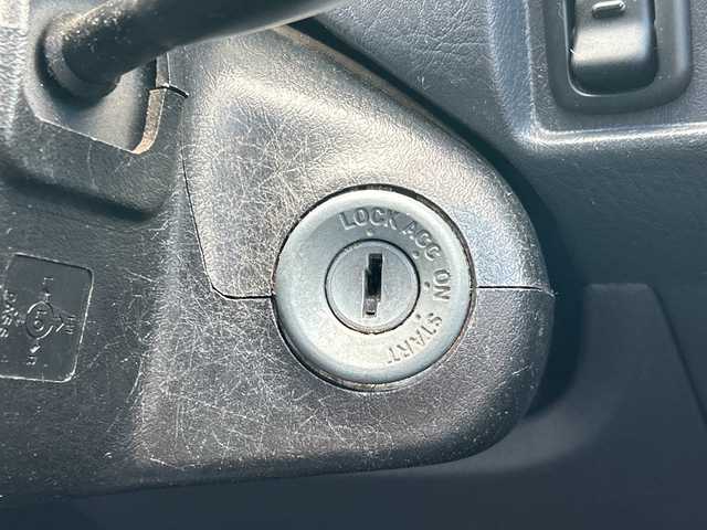 ダイハツ テリオス キッド L 千葉県 2003(平15)年 6.3万km シルバーメタリック