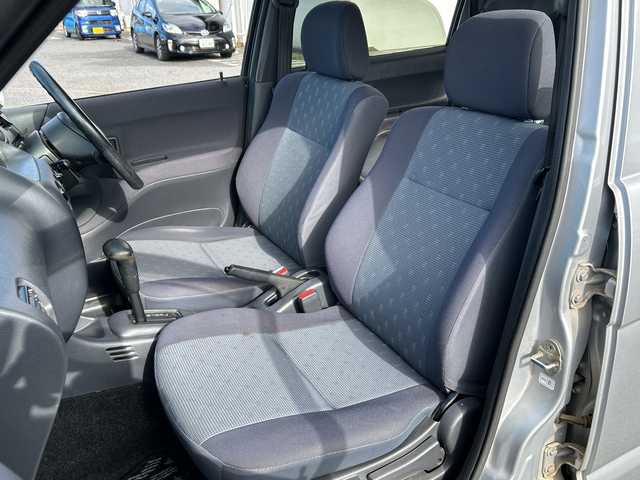 ダイハツ テリオス キッド L 千葉県 2003(平15)年 6.3万km シルバーメタリック