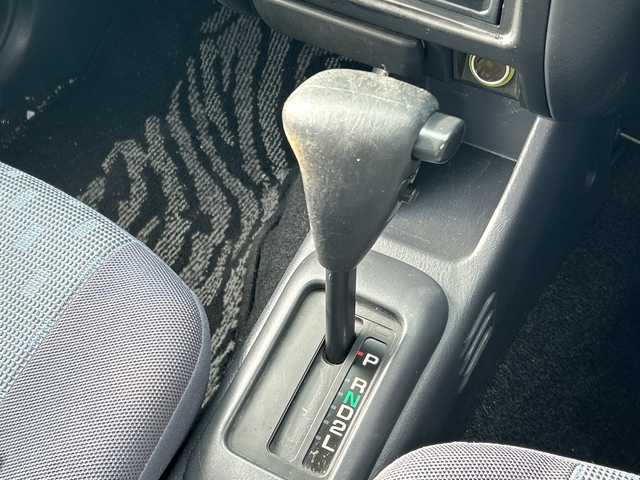 ダイハツ テリオス キッド L 千葉県 2003(平15)年 6.3万km シルバーメタリック