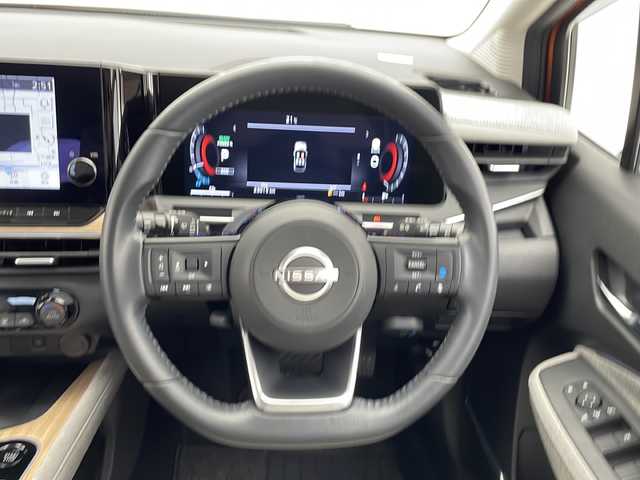 日産 オーラ G レザーエディション 千葉県 2021(令3)年 2.3万km プレミアムコロナオレンジ 純正ディスプレイオーディオ/・BT/USB/フルセグ/プロパイロット/衝突被害軽減ブレーキ/レーンキープアシスト/追従式クルーズコントロール/標識識別機能/オートハイビーム/電子パーキング/ビルトインETC2.0/全方位カメラ/純正ドライブレコーダー前後/純正フロアマット/置くだけ充電/BOSEサウンド