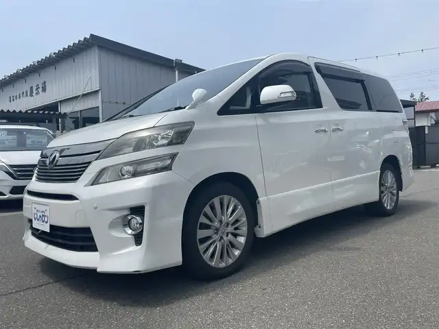 トヨタ ヴェルファイア 2．4Z 秋田県 2012(平24)年 10.8万km ホワイトパールクリスタルシャイン (株)IDOMが運営する【じしゃロン 秋田店】の自社ローン専用車両になります。こちらは現金またはオートローンご利用時の価格です。自社ローンご希望の方は別途その旨お申付け下さい/４WD/スマートキー/純正HDDナビ/フルセグテレビ/バックカメラ/ETC/フリップダウンモニター/片側パワースライドドア/コーナーセンサー