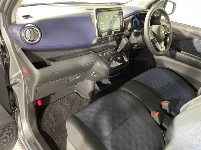 日産 デイズ ハイウェイスターG ターボ 神奈川県 2023(令5)年 0.2万km チタニウムグレーメタリック 純正9インチディスプレイオーディオ/全方位モニター/Bluetooth/Carplay/オートライト/純正15インチAW/オートエアコン/純正前後ドライブレコーダー/LEDヘッドライト/エマジェンシーブレーキ/車線逸脱警報/踏み間違え防止アシスト/前後コーナーセンサー