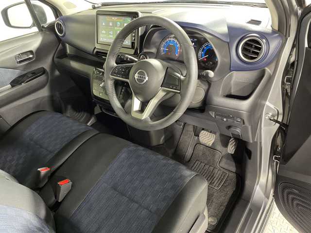 日産 デイズ ハイウェイスターG ターボ 神奈川県 2023(令5)年 0.2万km チタニウムグレーメタリック 純正9インチディスプレイオーディオ/全方位モニター/Bluetooth/Carplay/オートライト/純正15インチAW/オートエアコン/純正前後ドライブレコーダー/LEDヘッドライト/エマジェンシーブレーキ/車線逸脱警報/踏み間違え防止アシスト/前後コーナーセンサー