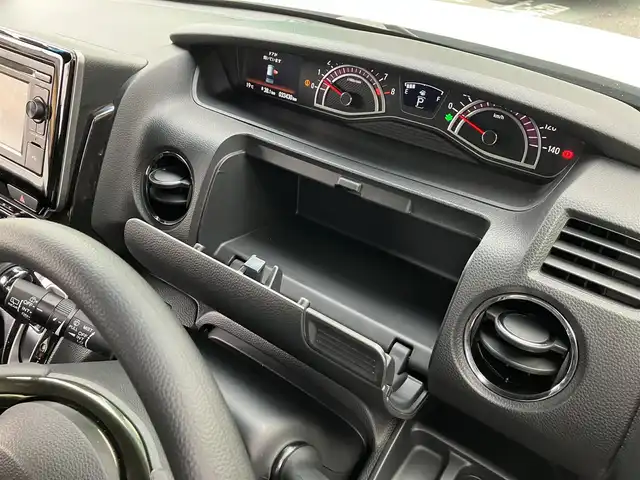 ホンダ Ｎ ＢＯＸ カスタム G L 埼玉県 2018(平30)年 3.4万km プラチナホワイトパール 純正ナビ/ETC/ドラレコ/社外「柿本改」マフラー/CD/ワンセグTV/両側パワスラ/プッシュスタート/ローダウン/スペアキーあり