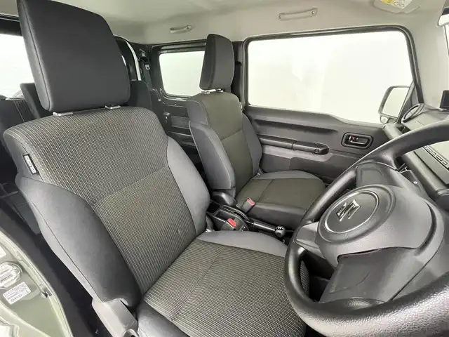 スズキ ジムニー XL 道央・札幌 2022(令4)年 2.5万km ジャングルグリーン ・ワンオーナー/・４WD/・CLリンク1インチリフトアップ/・CLリンクフロントグリル/・CLリンク F/Rバンパー/・CLリンクスロットルコントローラー/・CLリンクシリコンインテークパイプ/・オープンカントリータイヤ/・社外SDナビ/　CD/DVD/SD/BT/フルセグ/・フロントカメラ/・ビルトインETC/・前席シートヒーター/・プッシュスタート/・スマートキー/・純正AW/・フロアマット/・ドアバイザー