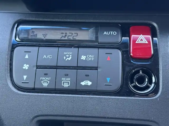 ホンダ Ｎ ＯＮＥ プレミアム ツアラー ローダウン 千葉県 2017(平29)年 6.3万km プレミアムホワイトパールⅡ 純正メモリナビ（AM/FM/CD/Bluetooth)/ワンセグ/バックカメラ/ETC/パドルシフト/横滑り防止装置/純正ホイール/フォグランプ/オートライト/ディスチャージヘッドライト/ハーフレザーシート/オートエアコン/純正フロアマット/オートリトラミラー