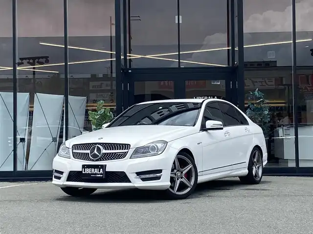 メルセデス・ベンツ Ｃ２００ ブルーエフィシェンシー AVG 福岡県 2012(平24)年 10.5万km 白 純正ナビ/フルセグ/バックカメラ/クルコン/ハーフレザー/前席パワーシート/オートライト/パドルシフト/ドラレコ/字光式土台/スペアキー