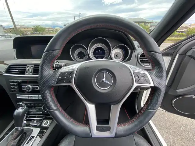 メルセデス・ベンツ Ｃ２００ ブルーエフィシェンシー AVG 福岡県 2012(平24)年 10.5万km 白 純正ナビ/フルセグ/バックカメラ/クルコン/ハーフレザー/前席パワーシート/オートライト/パドルシフト/ドラレコ/字光式土台/スペアキー