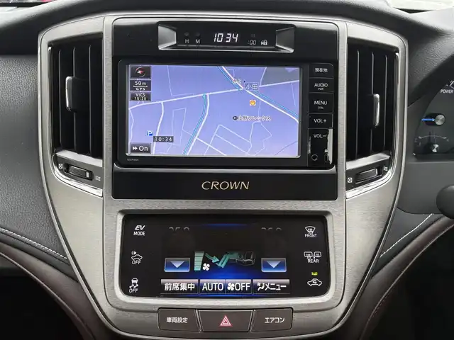 トヨタ クラウン ハイブリッド ロイヤル 三重県 2015(平27)年 5.9万km プレシャスシルバー 純正ナビ（Bluetooth/CD/TV/AM/FM/SD/AUX）/ETC/ドライブレコーダー（360度）/純正フロアマット/電動格納ミラー/コーナーセンサー/HIDヘッドランプ/LEDフロントフォグランプ/17インチクロームメタリックアルミホイール/社外ステアリングホイール/シートヒーター(運転席/助手席)/スマートエントリー/スタートシステム/スペアキー