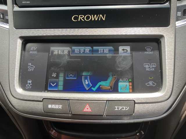 トヨタ クラウン ハイブリッド ロイヤル 三重県 2015(平27)年 5.9万km プレシャスシルバー 純正ナビ（Bluetooth/CD/TV/AM/FM/SD/AUX）/ETC/ドライブレコーダー（360度）/純正フロアマット/電動格納ミラー/コーナーセンサー/HIDヘッドランプ/LEDフロントフォグランプ/17インチクロームメタリックアルミホイール/社外ステアリングホイール/シートヒーター(運転席/助手席)/スマートエントリー/スタートシステム/スペアキー