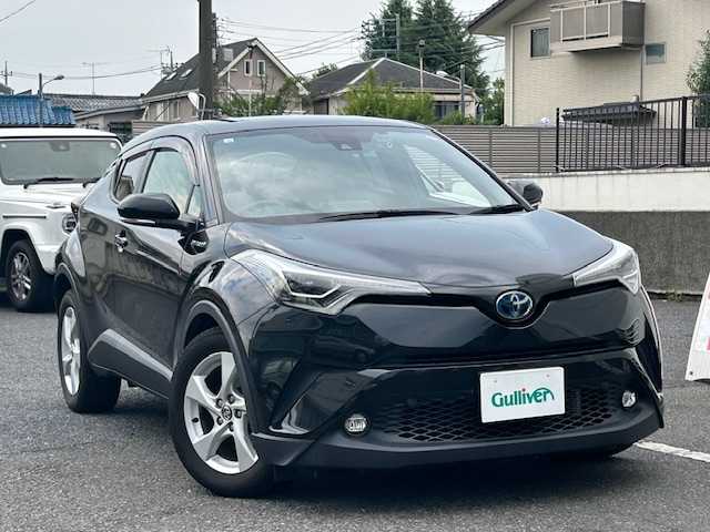 トヨタ Ｃ－ＨＲ S LEDパッケージ 東京都 2018(平30)年 6.8万km ブラックマイカ 純正SDナビ（AM・FM・フルセグ・BT）/トヨタセーフティセンスP/・プリクラッシュセーフティシステム/・レーンディパーチャーアラート/・オートマチックハイビーム/・レーダークルーズコントロール/ドライブレコーダー/LEDヘッドランプ/LEDリアコンビネーションランプ/17インチ純正ホイール/スマートエントリー/スタートシステム/ビルトインETC/バニティミラー/取扱説明書/スペアキー有り（1本）
