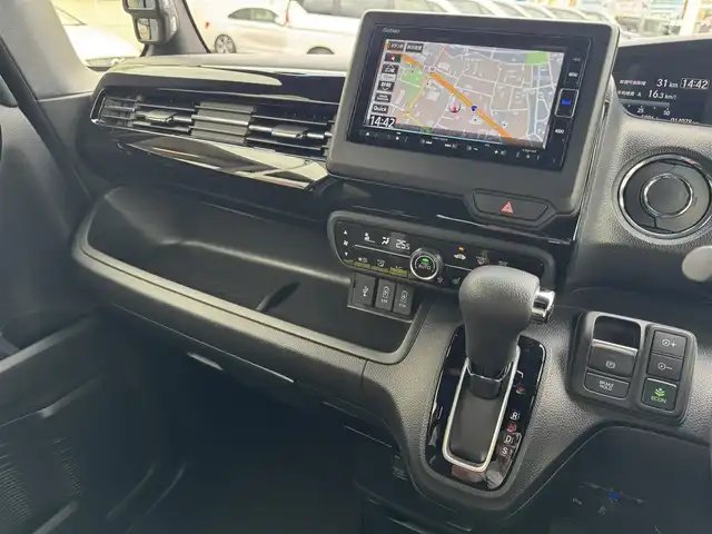 ホンダ Ｎ ＢＯＸ カスタム L 千葉県 2022(令4)年 1.4万km ミッドナイトブルービームM ワンオーナー/衝突被害軽減ブレーキ/車線逸脱防止支援システム/クルーズコントロール/コーナーセンサー/LEDヘッドライト/カーテンエアバッグ/純正メモリーナビ/Bluetooth/バックカメラ/フルセグTV/DVD再生/AM・FMラジオ/純正ETC/片側パワースライドドア/純正フロアマット/純正14インチアルミホイール/純正ドアバイザー/プッシュスタート/スマートキー/スペアキー/取扱説明書＆保証書メモリナビ