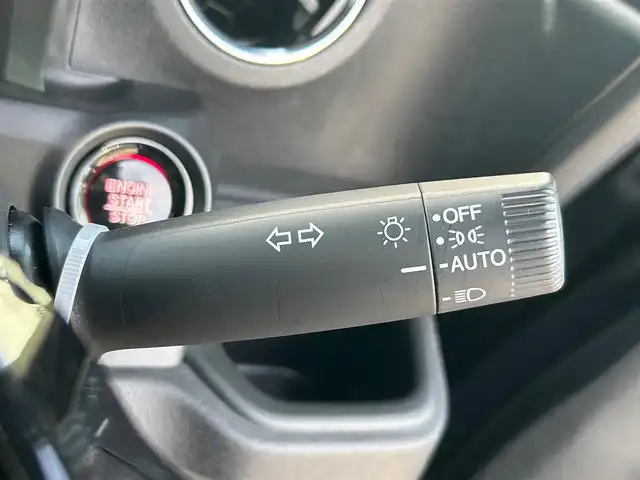 ホンダ Ｎ ＢＯＸ カスタム 大阪府 2024(令6)年 0.5万km クリスタルブラックパール 社外ナビ/　TV/CD/DVD/Bluetooth/USB/ナビ装着用SPパッケージ/バックカメラ/衝突軽減ブレーキ/横滑り防止装置　/片側パワースライドドア　/前席シートヒーター　/クルーズコントロール/レーンキープアシスト/純正１４インチアルミホイール　　/ホンダセンシング/ブレーキホールド/ＬＥＤヘッドライト