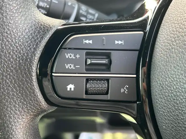ホンダ Ｎ ＢＯＸ カスタム 大阪府 2024(令6)年 0.5万km クリスタルブラックパール 社外ナビ/　TV/CD/DVD/Bluetooth/USB/ナビ装着用SPパッケージ/バックカメラ/衝突軽減ブレーキ/横滑り防止装置　/片側パワースライドドア　/前席シートヒーター　/クルーズコントロール/レーンキープアシスト/純正１４インチアルミホイール　　/ホンダセンシング/ブレーキホールド/ＬＥＤヘッドライト
