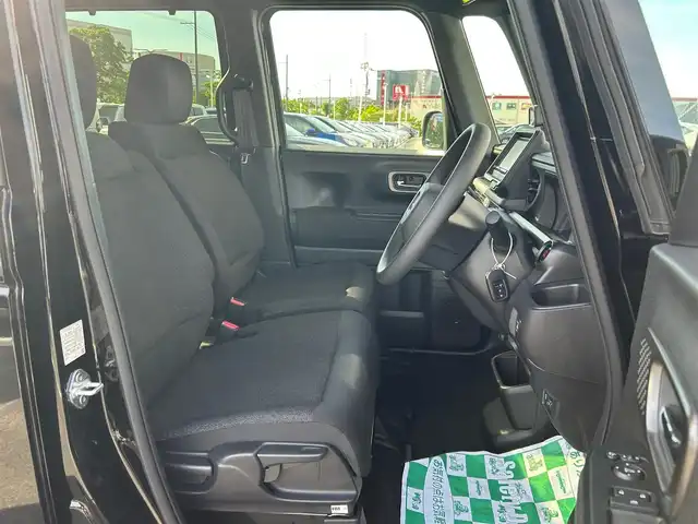 ホンダ Ｎ ＢＯＸ カスタム 大阪府 2024(令6)年 0.5万km クリスタルブラックパール 社外ナビ/　TV/CD/DVD/Bluetooth/USB/ナビ装着用SPパッケージ/バックカメラ/衝突軽減ブレーキ/横滑り防止装置　/片側パワースライドドア　/前席シートヒーター　/クルーズコントロール/レーンキープアシスト/純正１４インチアルミホイール　　/ホンダセンシング/ブレーキホールド/ＬＥＤヘッドライト