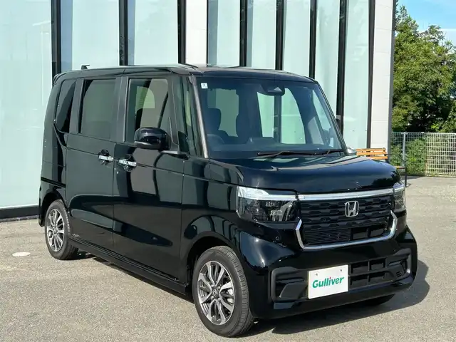 ホンダ Ｎ ＢＯＸ カスタム 大阪府 2024(令6)年 0.5万km クリスタルブラックパール 社外ナビ/　TV/CD/DVD/Bluetooth/USB/ナビ装着用SPパッケージ/バックカメラ/衝突軽減ブレーキ/横滑り防止装置　/片側パワースライドドア　/前席シートヒーター　/クルーズコントロール/レーンキープアシスト/純正１４インチアルミホイール　　/ホンダセンシング/ブレーキホールド/ＬＥＤヘッドライト