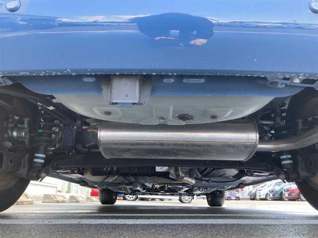 トヨタ シエンタ Z 静岡県 2023(令5)年 1.3万km グレイッシュブルー Toyota Safety Sense/純正8インチナビ/　AM FM Bluetooth USB AppleCarPlay AndroidAuto/LEDオートヘッドランプ/レーダークルーズコントロール/シートヒーター(前席)/ステアリングヒーター/両側パワースライドドア/純正15インチアルミホイール/ホワイトレザー調シートカバー(1.2列目)/リアサンシェード/スマートキー2本/MTモード付AT/ビルトインETC2.0/バックモニター
