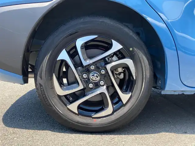 トヨタ シエンタ Z 静岡県 2023(令5)年 1.3万km グレイッシュブルー Toyota Safety Sense/純正8インチナビ/　AM FM Bluetooth USB AppleCarPlay AndroidAuto/LEDオートヘッドランプ/レーダークルーズコントロール/シートヒーター(前席)/ステアリングヒーター/両側パワースライドドア/純正15インチアルミホイール/ホワイトレザー調シートカバー(1.2列目)/リアサンシェード/スマートキー2本/MTモード付AT/ビルトインETC2.0/バックモニター