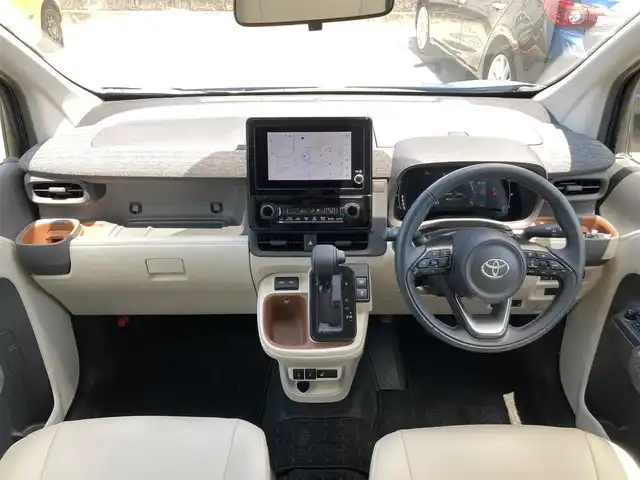 トヨタ シエンタ Z 静岡県 2023(令5)年 1.3万km グレイッシュブルー Toyota Safety Sense/純正8インチナビ/　AM FM Bluetooth USB AppleCarPlay AndroidAuto/LEDオートヘッドランプ/レーダークルーズコントロール/シートヒーター(前席)/ステアリングヒーター/両側パワースライドドア/純正15インチアルミホイール/ホワイトレザー調シートカバー(1.2列目)/リアサンシェード/スマートキー2本/MTモード付AT/ビルトインETC2.0/バックモニター