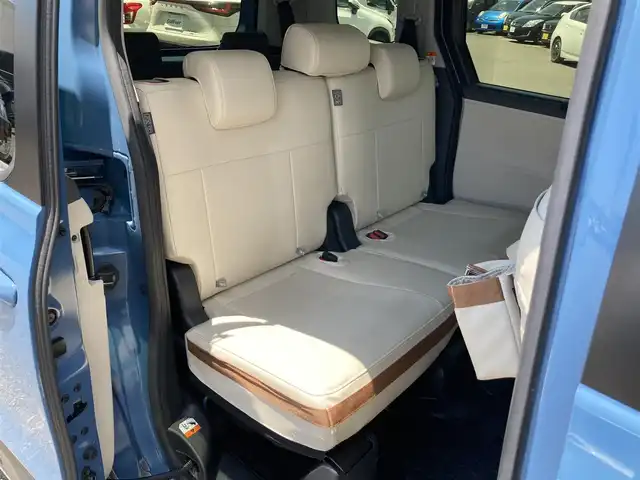 トヨタ シエンタ Z 静岡県 2023(令5)年 1.3万km グレイッシュブルー Toyota Safety Sense/純正8インチナビ/　AM FM Bluetooth USB AppleCarPlay AndroidAuto/LEDオートヘッドランプ/レーダークルーズコントロール/シートヒーター(前席)/ステアリングヒーター/両側パワースライドドア/純正15インチアルミホイール/ホワイトレザー調シートカバー(1.2列目)/リアサンシェード/スマートキー2本/MTモード付AT/ビルトインETC2.0/バックモニター