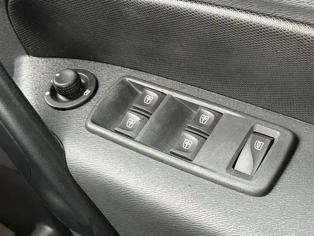 ルノー カングー アクティフ ペイザージュ 静岡県 2016(平28)年 5.5万km 青 270台限定車/両側スライドドア/社外ナビ/(CD/DVD/Bluetooth/フルセグ)/バックカメラ/キーレスキー/純正フロアマット/フロントフォグランプ/スペアキー