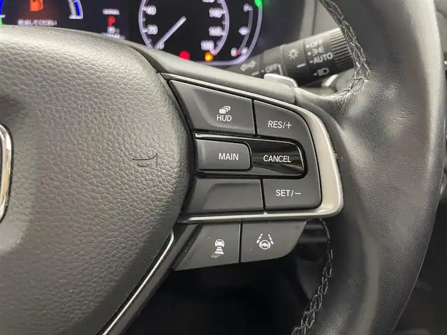 ホンダ アコード EX 群馬県 2020(令2)年 4万km プラチナホワイトパール サンルーフ/Hondaインターナビ＋リンクアップフリー/・AM/FM/Bluetooth/フルセグTV/＝＝＝＝＝/サンルーフ　純正８インチナビ　ワイヤレス充電　ホンダセンシング　アダプティブダンパーシステム　ブラインドスポットモニター　前席パワーシート／シートヒーター　ＥＴＣ　前後純正ドライブレコーダー　禁煙車
