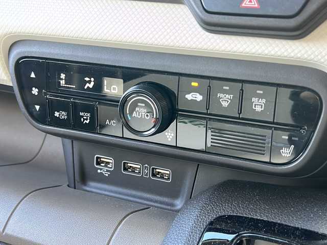 ホンダ Ｎ ＷＧＮ L ホンダセンシング 広島県 2020(令2)年 4.1万km ＤグリーンＭ 純正ナビ/（SD/CD/DVD/USBワンセグTV)/バックカメラ/シートヒーター/ビルドインETC/Honda SENSING/・衝突軽減ブレーキ（CMBS）/・誤発進抑制機能/・歩行者事故低減ステアリング/・路外逸脱抑制機能/・渋滞追従機能付アダプティブクルーズコントロール（ACC）/・車線維持支援システム（LKAS）/・先行車発進お知らせ機能/・標識認識機能/・後方誤発進抑制機能/LEDヘッドライト/オートマチックハイビーム/純正フロアマット/ドアバイザー/プッシュスタート/スマートキー