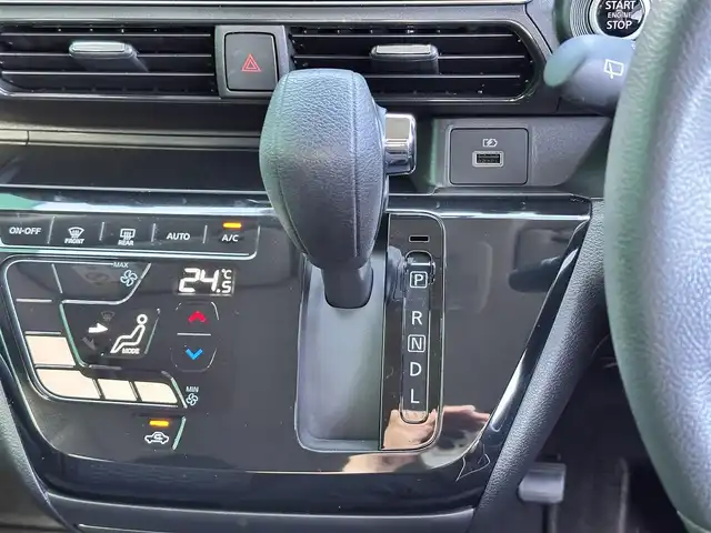 日産 デイズ ハイウェイスターX 宮城県 2020(令2)年 0.4万km ホワイトパール インテリジェントアラウンドビューモニター/＝＝＝/インテリジェントエマージェンシーブレーキ/車線逸脱警報/踏み間違い衝突防止アシスト/車線逸脱防止支援システム/前方衝突予測警報/ふらつき警報/標識検知機能/先行車発進お知らせ/フロント・バックソナー/純正9インチナビ(MM320D-L)/フルセグTV/Bluetooth/CD/DVD/SD/AUX/純正ドライブレコーダー/ビルトイン純正ETC2.0 /LEDヘッドライト/LEDフォグランプ/オートライト/ハイビームアシスト/ステアリングスイッチ/電動パーキングブレーキ/ブレーキホールド/純正14インチアルミホイール/保証書/取扱説明書/スペアキー