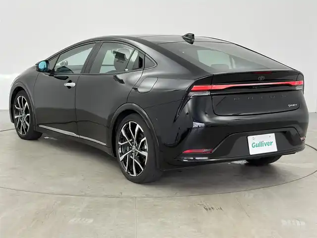 トヨタ プリウス Z 愛知県 2023(令5)年 4.2万km アティチュードブラックマイカ トヨタセーフティセンス /衝突被害軽減ブレーキ/車線維持支援/先行車追従機能/オートマチックハイビーム/ブラインドスポットモニター/パノラマビューモニター/純正ディスプレイオーディオ Plus/フルセグTV/Bluetooth/AM/FM/USB/Apple CarPlay/Android Auto/Miracast/HDMI/CD・DVDデッキ/運転席・助手席シートヒーター/ステアリングヒーター/ステアリングスイッチ/ワイヤレス充電機能/電源用 USB Type-C端子/パワーバックドア/100V/1500W電源/純正フロアマット/純正19インチアルミホイール (AW)/ETC 2.0/スマートキー