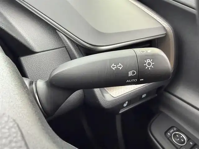 トヨタ プリウス Z 愛知県 2023(令5)年 4.2万km アティチュードブラックマイカ トヨタセーフティセンス /衝突被害軽減ブレーキ/車線維持支援/先行車追従機能/オートマチックハイビーム/ブラインドスポットモニター/パノラマビューモニター/純正ディスプレイオーディオ Plus/フルセグTV/Bluetooth/AM/FM/USB/Apple CarPlay/Android Auto/Miracast/HDMI/CD・DVDデッキ/運転席・助手席シートヒーター/ステアリングヒーター/ステアリングスイッチ/ワイヤレス充電機能/電源用 USB Type-C端子/パワーバックドア/100V/1500W電源/純正フロアマット/純正19インチアルミホイール (AW)/ETC 2.0/スマートキー