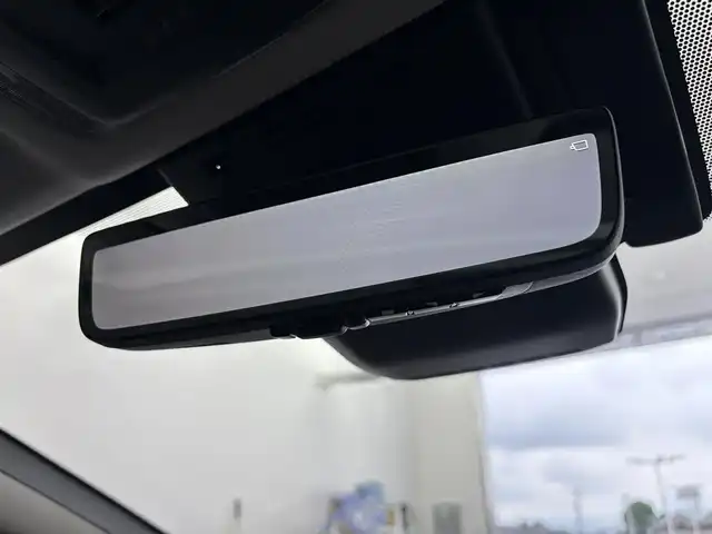 トヨタ プリウス Z 愛知県 2023(令5)年 4.2万km アティチュードブラックマイカ トヨタセーフティセンス /衝突被害軽減ブレーキ/車線維持支援/先行車追従機能/オートマチックハイビーム/ブラインドスポットモニター/パノラマビューモニター/純正ディスプレイオーディオ Plus/フルセグTV/Bluetooth/AM/FM/USB/Apple CarPlay/Android Auto/Miracast/HDMI/CD・DVDデッキ/運転席・助手席シートヒーター/ステアリングヒーター/ステアリングスイッチ/ワイヤレス充電機能/電源用 USB Type-C端子/パワーバックドア/100V/1500W電源/純正フロアマット/純正19インチアルミホイール (AW)/ETC 2.0/スマートキー