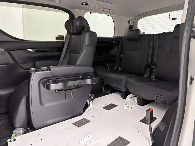 トヨタ アルファード S Cパッケージ 大阪府 2019(令1)年 4.9万km ホワイトパールクリスタルシャイン 福祉車両/チェアキャブ/純正ＳＤナビ/ＣＤ／ＤＶＤ／ＢＴ／フルセグ/パワーバックドア/バックカメラ/ビルトインＥＴＣ/レーダークルーズコントロール/レーンキープアシスト/パワーシート/シートヒーター